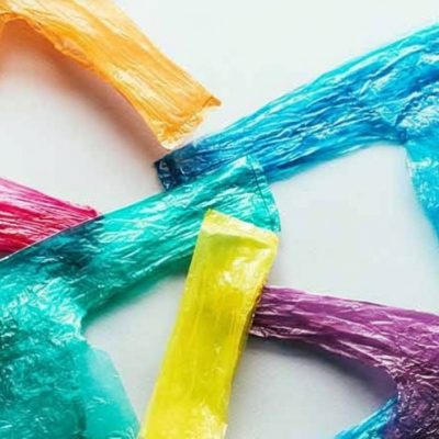 أكياس البلاستيكية